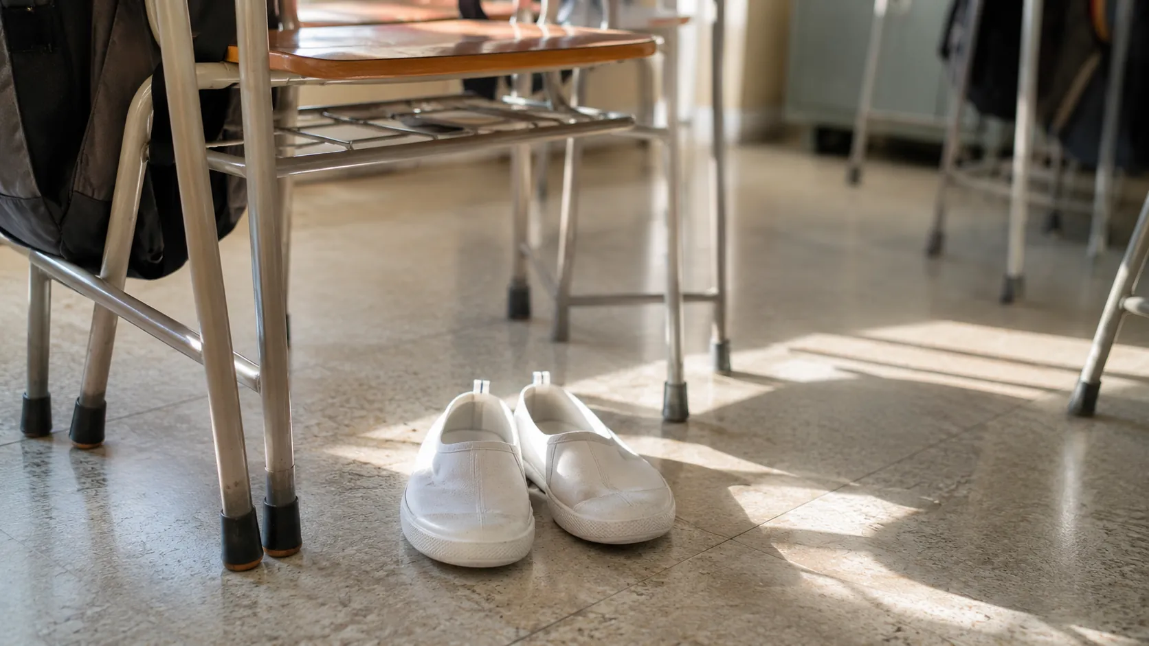 school slipper foot odor classroom